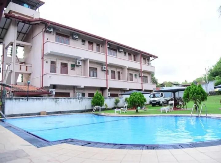 Airport Green View Resort Andiambalama Zewnętrze zdjęcie