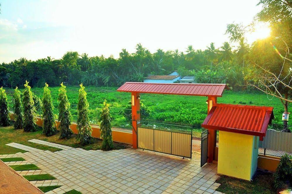 Airport Green View Resort Andiambalama Zewnętrze zdjęcie